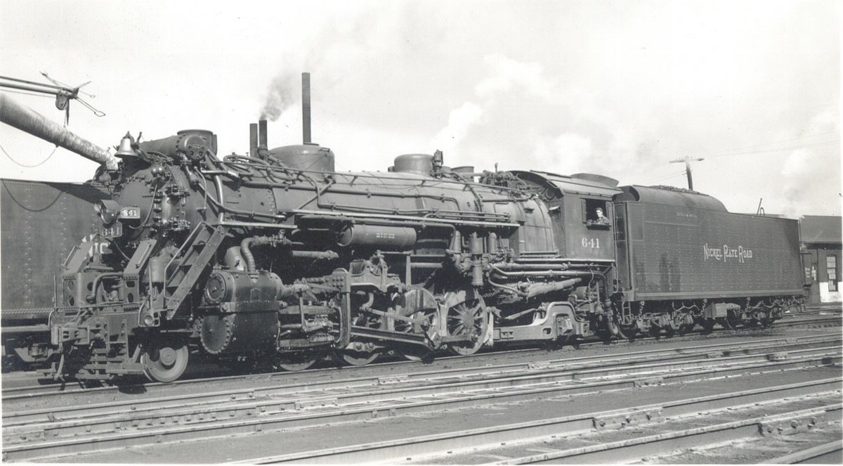 Vehicle - Rail - Locomotive - 2-8-2 Heavy Mikado