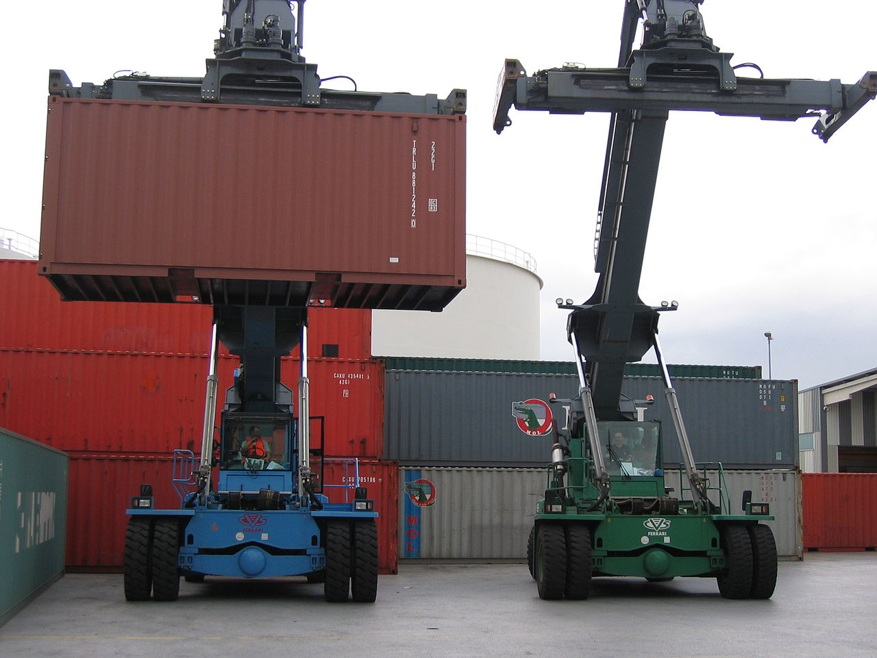 Vehicle - Intermodal - Truck - Container ReachStacker
