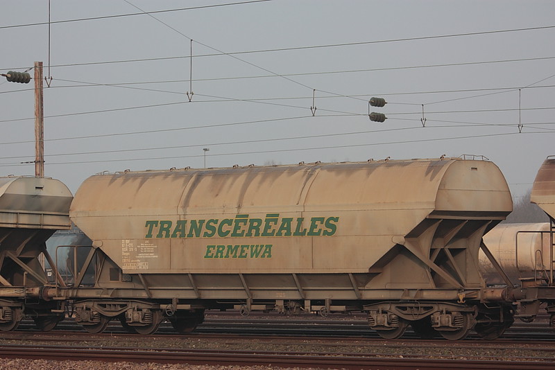 Vehicle - Rail - Rolling Stock (Freight) - Covered Hopper - Uagps