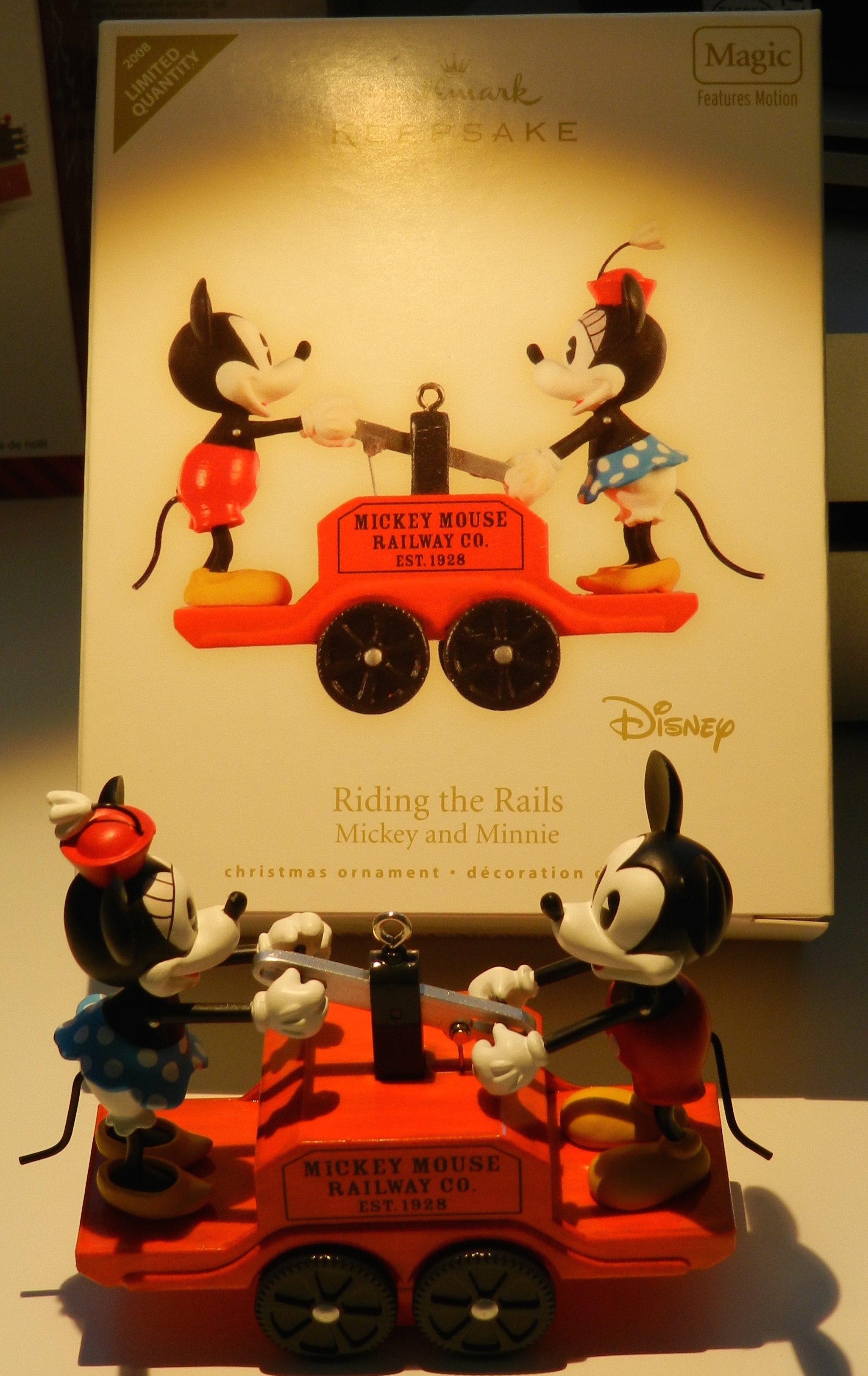 Hallmark Keepsake Ornament - Riding The Rails / Mickey and Minnie - 795902038960